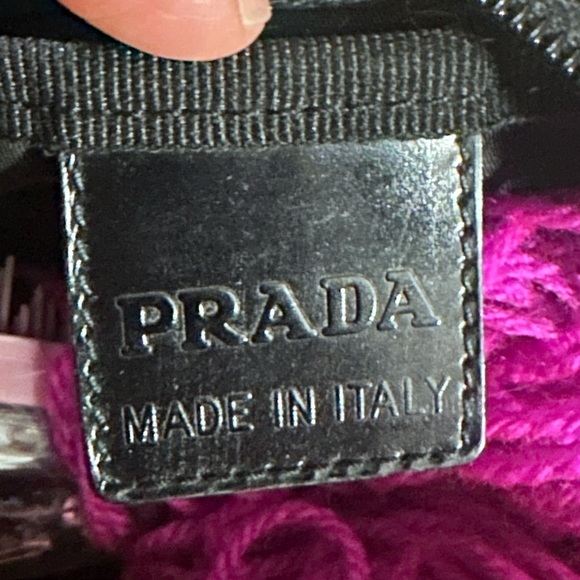 🎈SOLD🎈PRADA COSMETIC POUCH - Picture 4 of 11